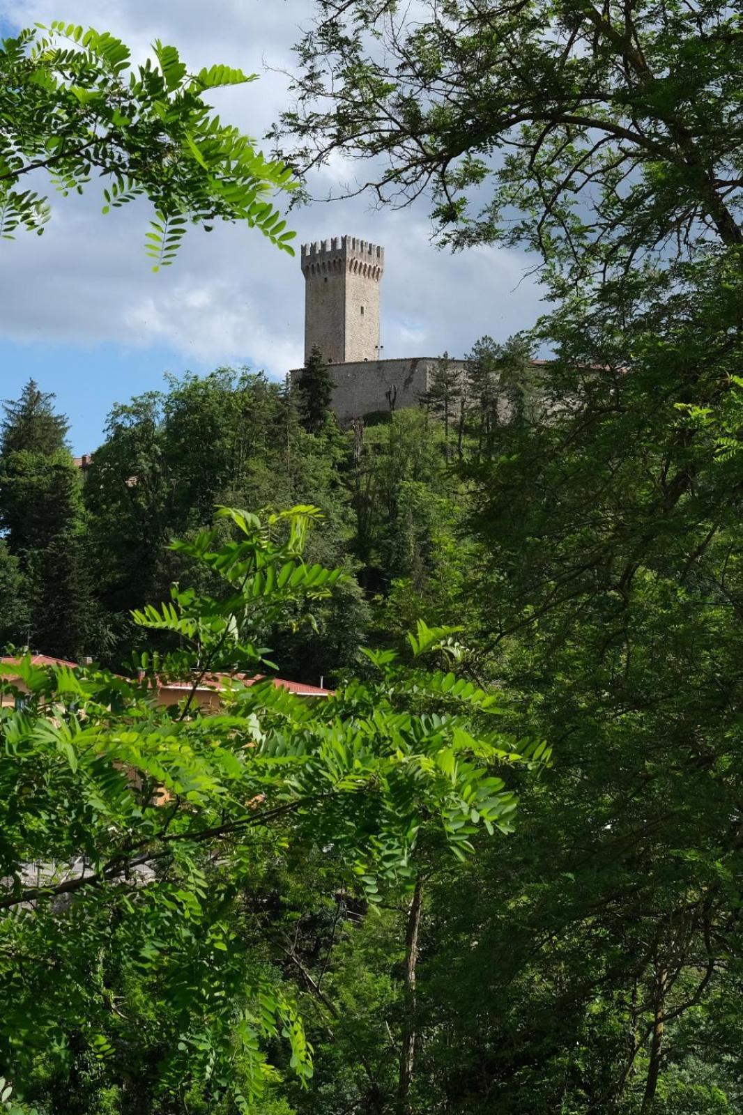 Torre Antica Montese Appartamento 1 Exteriér fotografie